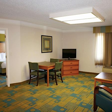 Hotel La Quinta By Wyndham St. Pete-Clearwater Airport Esterno foto
