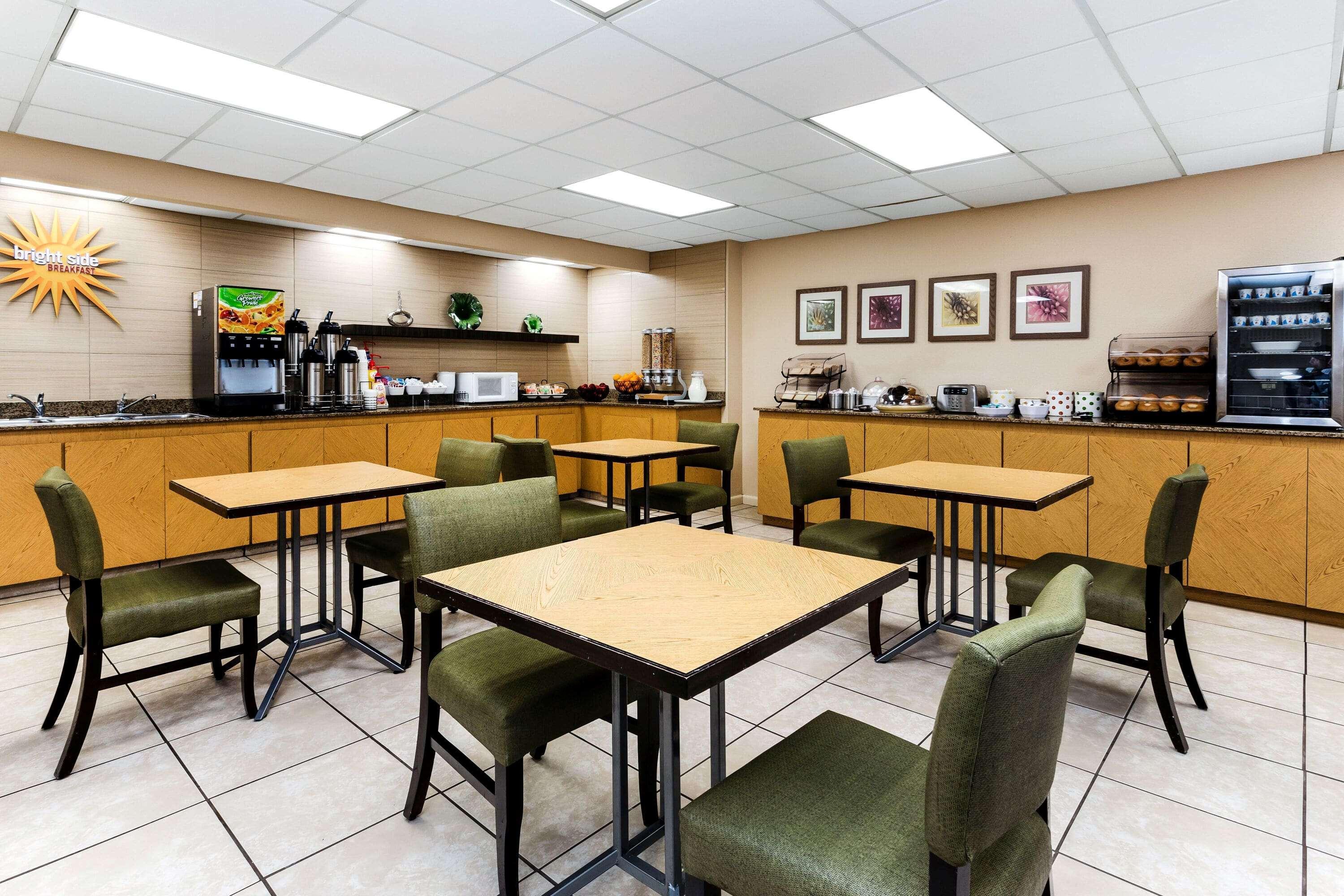 Hotel La Quinta By Wyndham St. Pete-Clearwater Airport Esterno foto